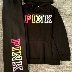 PINK Victoria's Secret Black hoodie and pants set.

Top size L

Bottom S